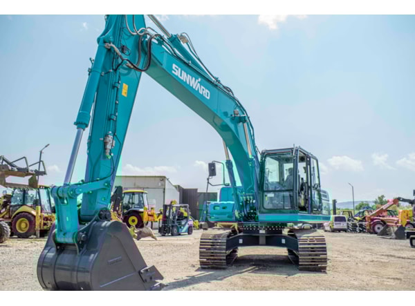 Excavator senile SUNWARD SWE 215 F - Garantie 3 ani! de vanzare